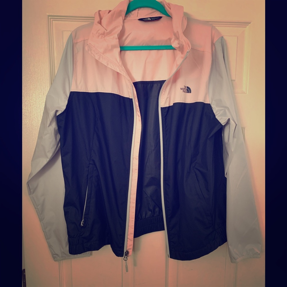 Women’s north face windbreaker